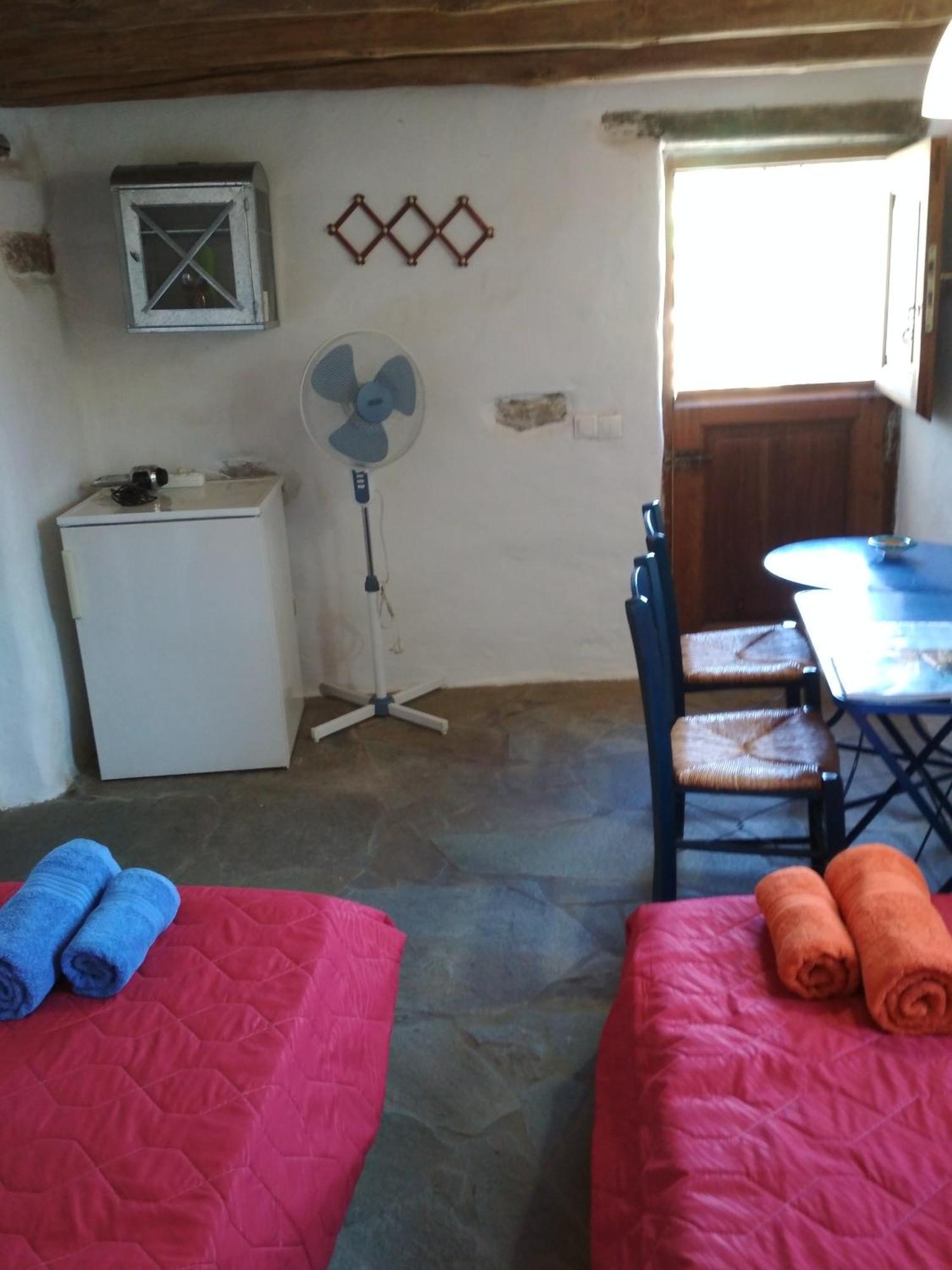 Cyclades Olive Museum'S Guest House Pitrofos Exterior foto